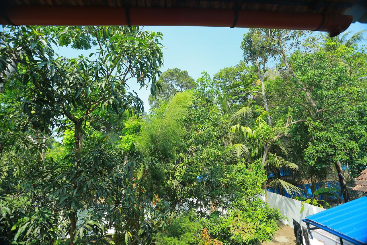 Marari Coastal Dreams Home Stay Alappuzha Bagian luar foto